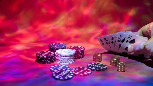 The Gambler’s Dilemma: Balancing Risk and Reward in Casino Play The Gambler’s Dilemma: Balancing Risk and Reward in Casino Play